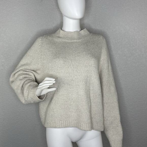 Old Navy Womens Sweater Mock Neck Dolman Sleeve Ivory Boxy Crop Neutral Size L - Picture 1 of 5